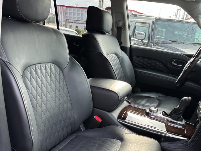 ＱＸ８０ ベースグレード　ダイヤモンドキルティングブラックレザー　サンルーフ　２６インチホイール　純正ホイール有　パノラミックビューモニター　シートヒータ＆ベンチレーション　ステアリングヒーター　ＢＯＳＥサウンド（33枚目）