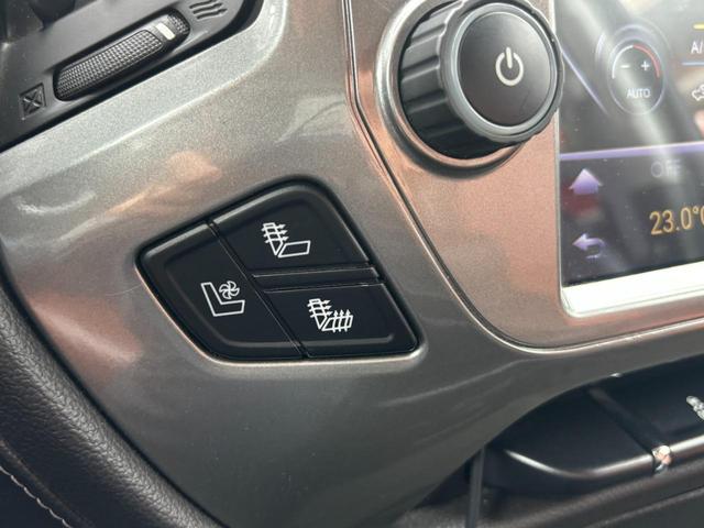 GMCシエラ SLT リフトアップ オーバーフェンダー 20インチホイール サイドステップ ラフカントリースポーツロールバー バックフリップトノカバー フロントベンチシート コラムシフト 社外マフラー(40枚目)