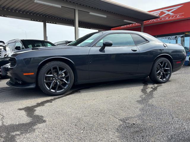 ダッジ・チャレンジャー SXT プラス ブラックトップパッケージ アップルカープレイアンドロイドオート サンルーフ ブラックレザーシート シートヒータ&ベンチレーション ステアリングヒーター ALPINEオーディオ(4枚目)