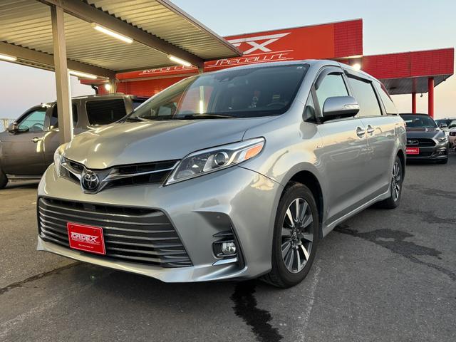 シエナ リミテッド　ＡＷＤ　ブラウンレザー　サンルーフ　両側パワースライドドア　パワーバックドア　トヨタセーフティセンス　アダプティブクルーズコントロール　フローティングナビ（3枚目）