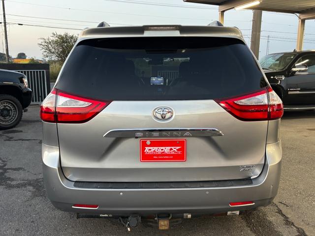 シエナ リミテッド　ＡＷＤ　ブラウンレザー　サンルーフ　両側パワースライドドア　パワーバックドア　トヨタセーフティセンス　アダプティブクルーズコントロール　フローティングナビ（6枚目）