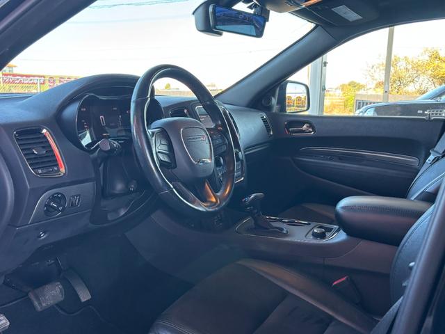 ダッジ・デュランゴ ＲＴ　新車並行　アップルカープレイ　サンルーフ　コンビレザーシート　電動格納ミラー　ＣＯＲＳＡマフラー　アメリカンレーシング２０インチホイール　シートヒーター　パワーバックドア　地デジＴＶ（15枚目）