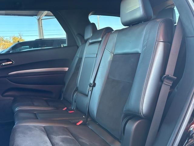 ダッジ・デュランゴ ＲＴ　新車並行　アップルカープレイ　サンルーフ　コンビレザーシート　電動格納ミラー　ＣＯＲＳＡマフラー　アメリカンレーシング２０インチホイール　シートヒーター　パワーバックドア　地デジＴＶ（21枚目）
