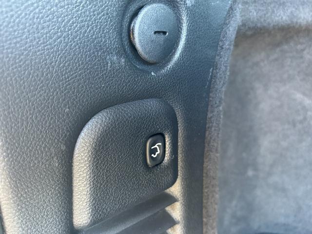 ダッジ・デュランゴ ＲＴ　新車並行　アップルカープレイ　サンルーフ　コンビレザーシート　電動格納ミラー　ＣＯＲＳＡマフラー　アメリカンレーシング２０インチホイール　シートヒーター　パワーバックドア　地デジＴＶ（25枚目）