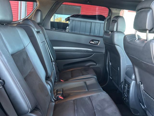 ダッジ・デュランゴ ＲＴ　新車並行　アップルカープレイ　サンルーフ　コンビレザーシート　電動格納ミラー　ＣＯＲＳＡマフラー　アメリカンレーシング２０インチホイール　シートヒーター　パワーバックドア　地デジＴＶ（27枚目）