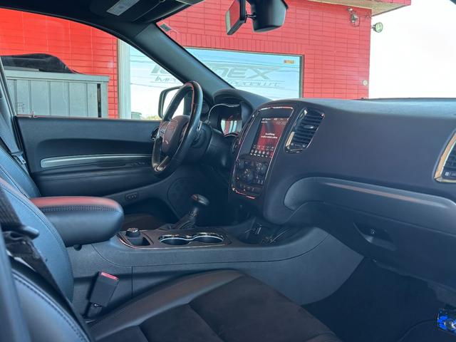 ダッジ・デュランゴ ＲＴ　新車並行　アップルカープレイ　サンルーフ　コンビレザーシート　電動格納ミラー　ＣＯＲＳＡマフラー　アメリカンレーシング２０インチホイール　シートヒーター　パワーバックドア　地デジＴＶ（30枚目）