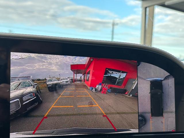 キャデラックエスカレード プラチナム　ウィスパーベージュインテリア　ＡＫＧサウンドシステム　パノラマサンルーフ　パワーランニングボード　２２インチ純正ホイールシートヒータ＆ベンチレーション　クーラーボックスアダプティブクルーズコントロール（39枚目）