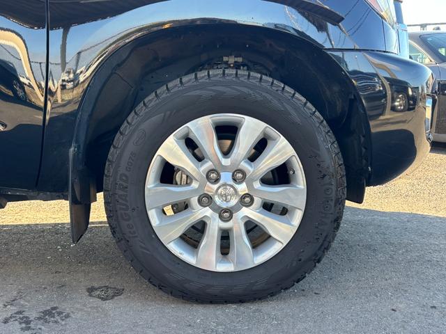 セコイア プラチナム　新車並行　ＪＢＬサウンド　プッシュスタート　ブラウンレザーシート　フローティングナビ　サンルーフ　シートヒータ＆ベンチレーション　トヨタセーフティセンス　アダクティブクルーズコントロール（11枚目）