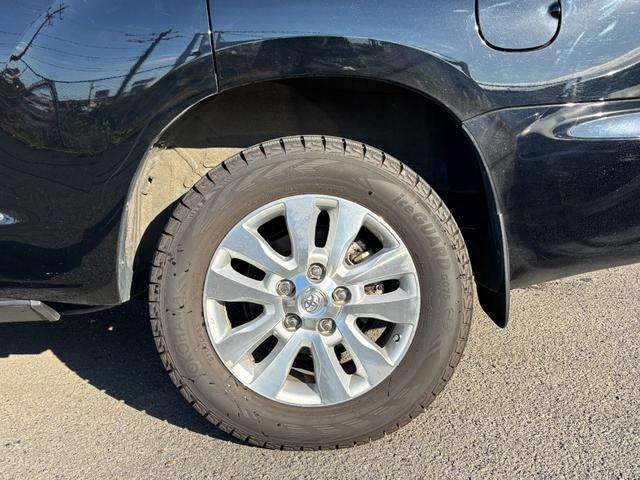 セコイア プラチナム　新車並行　ＪＢＬサウンド　プッシュスタート　ブラウンレザーシート　フローティングナビ　サンルーフ　シートヒータ＆ベンチレーション　トヨタセーフティセンス　アダクティブクルーズコントロール（13枚目）