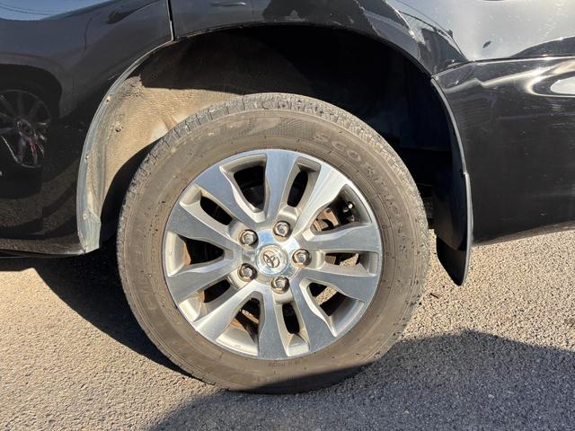 セコイア リミテッド　サンルーフ　ベージュレザーシート　ＪＢＬサウンド　カロッツェリアナビ　地デジＴＶ　電動格納サードシート　パワーバックドア　クルーズコントロール　クリアランスソナー　シートヒーター（13枚目）