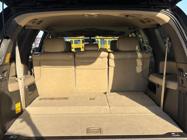 セコイア リミテッド　サンルーフ　ベージュレザーシート　ＪＢＬサウンド　カロッツェリアナビ　地デジＴＶ　電動格納サードシート　パワーバックドア　クルーズコントロール　クリアランスソナー　シートヒーター（27枚目）