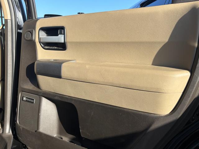 セコイア リミテッド　サンルーフ　ベージュレザーシート　ＪＢＬサウンド　カロッツェリアナビ　地デジＴＶ　電動格納サードシート　パワーバックドア　クルーズコントロール　クリアランスソナー　シートヒーター（31枚目）