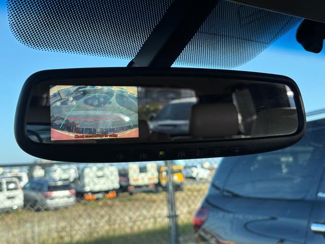 セコイア リミテッド　サンルーフ　ベージュレザーシート　ＪＢＬサウンド　カロッツェリアナビ　地デジＴＶ　電動格納サードシート　パワーバックドア　クルーズコントロール　クリアランスソナー　シートヒーター（42枚目）