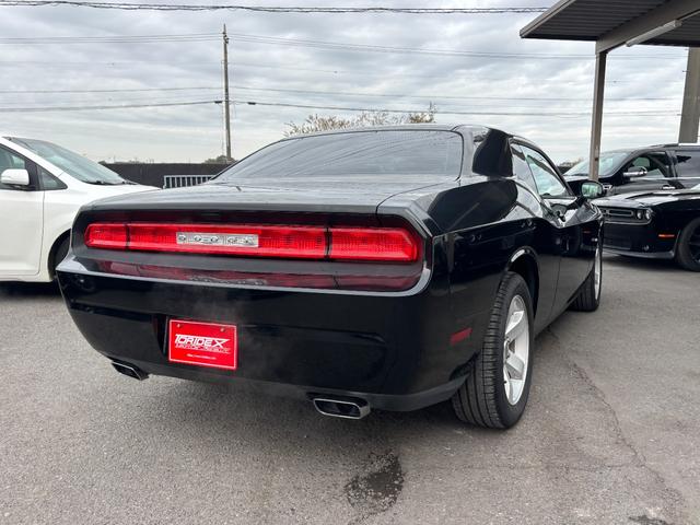 ダッジ・チャレンジャー SXT プラス 新車並行 走行8千キロ台 ケンウッドナビ TV クルーズコントロール 純正18インチホイール ETC バックカメラ(7枚目)