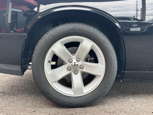 ダッジ・チャレンジャー SXT プラス 新車並行 走行8千キロ台 ケンウッドナビ TV クルーズコントロール 純正18インチホイール ETC バックカメラ(13枚目)