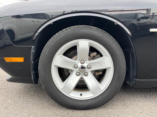 ダッジ・チャレンジャー SXT プラス 新車並行 走行8千キロ台 ケンウッドナビ TV クルーズコントロール 純正18インチホイール ETC バックカメラ(15枚目)