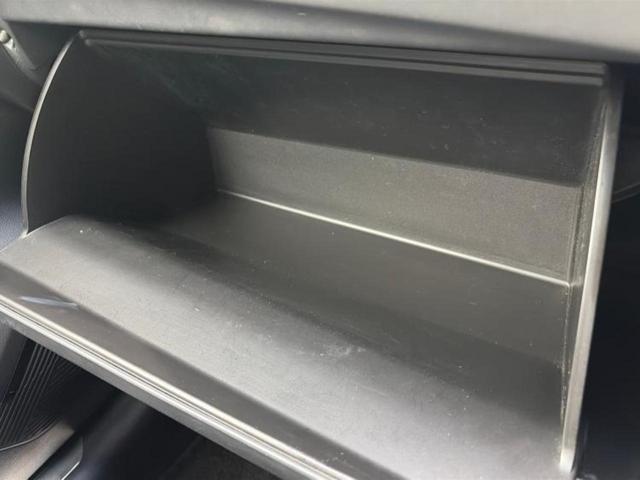 ハリアーハイブリッド Ｚ　新品タイヤ／調光パノラマルーフ／ＪＢＬ／保証書／ディスプレイオーディオ＋ナビ１２．３インチ／デジタルインナーミラー／トヨタセーフティセンス／パノラミックビューモニター／車線逸脱防止支援システム（24枚目）