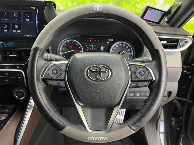 ハリアー ４ＷＤ　Ｚレザーパッケージ　新品タイヤ／調光パノラマルーフ／ＪＢＬ／保証書／ディスプレイオーディオ＋ナビ１２．３インチ／デジタルインナーミラー／トヨタセーフティセンス／シートエアコン／パノラミックビューモニター　革シート　４ＷＤ（16枚目）