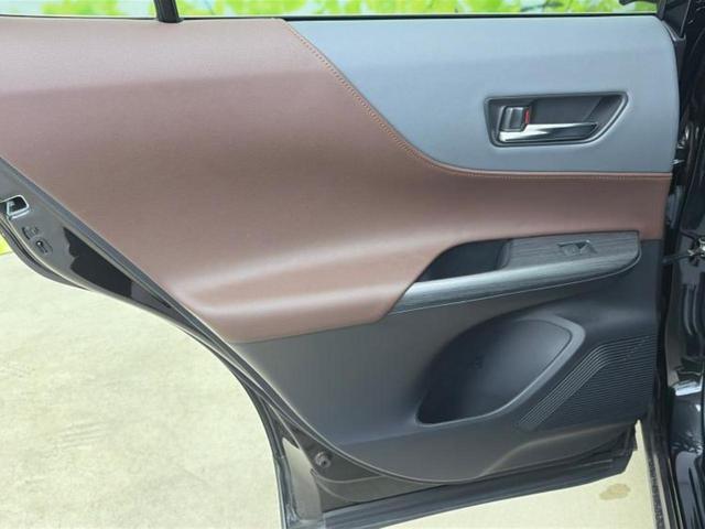 ハリアー ４ＷＤ　Ｚレザーパッケージ　新品タイヤ／調光パノラマルーフ／ＪＢＬ／保証書／ディスプレイオーディオ＋ナビ１２．３インチ／デジタルインナーミラー／トヨタセーフティセンス／シートエアコン／パノラミックビューモニター　革シート　４ＷＤ（23枚目）
