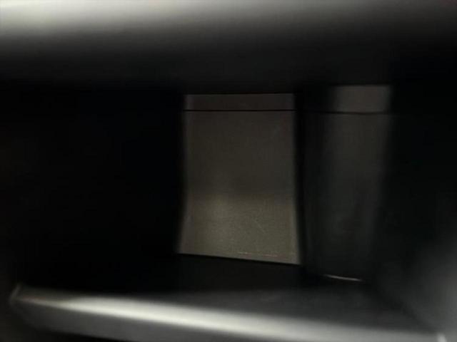フリード クロスター　純正　１１インチ　メモリーナビ／ホンダセンシング／両側電動スライドドア／シートヒーター　前席／車線逸脱防止支援システム／シート　ハーフレザー／パーキングアシスト　バックガイド　衝突被害軽減システム（51枚目）