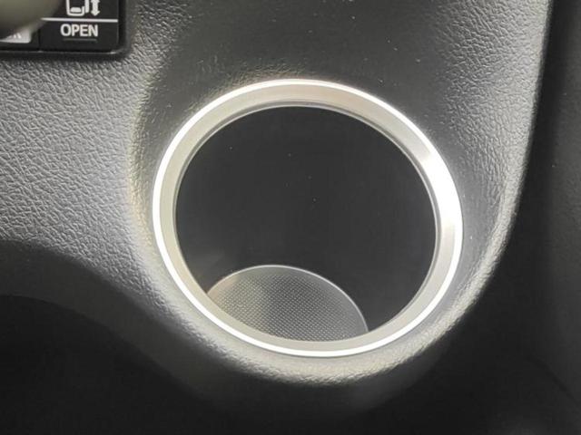 シエンタ ハイブリッドファンベースＧクエロ　保証書／純正　ＳＤナビ／トヨタセーフティセンス／両側電動スライドドア／パノラミックビューモニター／車線逸脱防止支援システム／シート　ハーフレザー／ドライブレコーダー　純正／ヘッドランプ　ＬＥＤ　ＥＴＣ（40枚目）