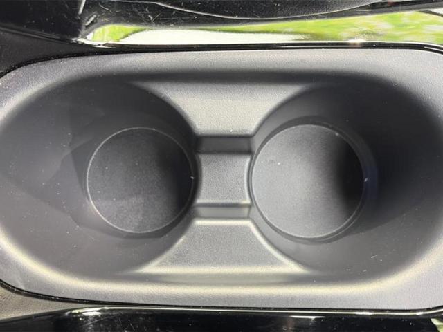 カローラクロス ハイブリッドZ 保証書/ディスプレイオーディオ8インチ/衝突安全装置/シートヒーター 前席/パノラミックビューモニター/車線逸脱防止支援システム/シート ハーフレザー/電動バックドア/ヘッドランプ LED 電動シート(40枚目)