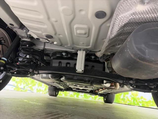 カローラクロス ハイブリッドZ 保証書/ディスプレイオーディオ8インチ/衝突安全装置/シートヒーター 前席/パノラミックビューモニター/車線逸脱防止支援システム/シート ハーフレザー/電動バックドア/ヘッドランプ LED 電動シート(55枚目)