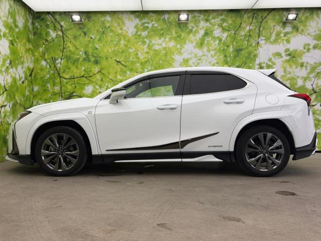 UX 4WD UX250h Fスポーツ 新品タイヤ/純正エアロ/保証書/純正 SDナビ/衝突安全装置/シートヒーター/パノラミックビューモニター/車線逸脱防止支援システム/シート 合皮/パーキングアシスト バックガイド 衝突被害軽減システム(2枚目)