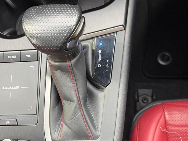 UX 4WD UX250h Fスポーツ 新品タイヤ/純正エアロ/保証書/純正 SDナビ/衝突安全装置/シートヒーター/パノラミックビューモニター/車線逸脱防止支援システム/シート 合皮/パーキングアシスト バックガイド 衝突被害軽減システム(25枚目)