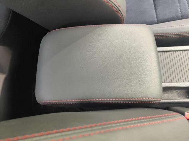 「この車の写真をもっと見たい」「状態が気になる」「この装備はついている?」どんな小さな疑問でもお気軽にお問い合わせください!