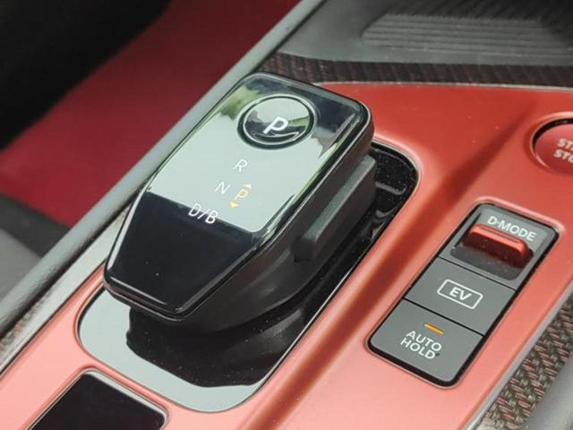 オーラ ニスモ 純正エアロ/BOSE/保証書/純正 9インチ SDナビ/インテリジェントルームミラー/エマージェンシーブレーキ/シートヒーター 前席/全方位モニター/車線逸脱防止支援システム/プロパイロット 禁煙車(18枚目)