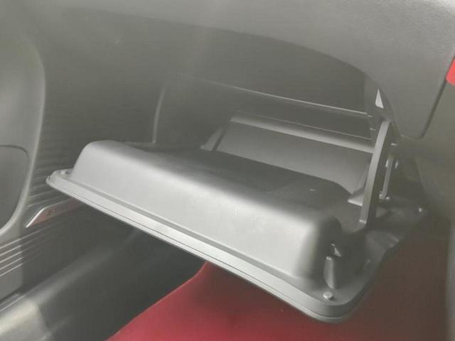 オーラ ニスモ 純正エアロ/BOSE/保証書/純正 9インチ SDナビ/インテリジェントルームミラー/エマージェンシーブレーキ/シートヒーター 前席/全方位モニター/車線逸脱防止支援システム/プロパイロット 禁煙車(24枚目)