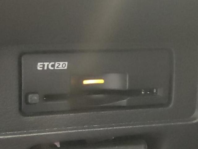 オーラ ニスモ 純正エアロ/BOSE/保証書/純正 9インチ SDナビ/インテリジェントルームミラー/エマージェンシーブレーキ/シートヒーター 前席/全方位モニター/車線逸脱防止支援システム/プロパイロット 禁煙車(25枚目)