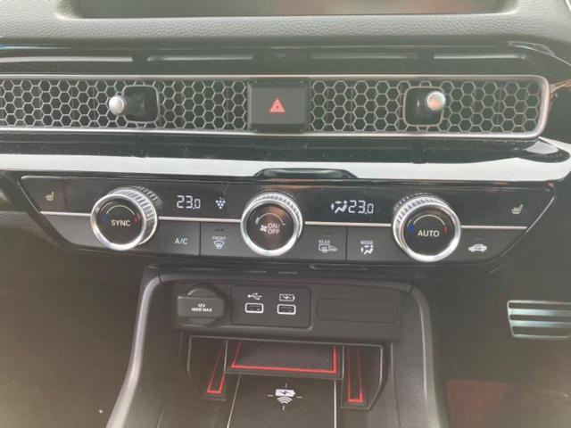 シビック eHEV 純正エアロ/BOSE/純正 9インチ SDナビ/ホンダセンシング/シートヒーター 前席/車線逸脱防止支援システム/シート ハーフレザー/パーキングアシスト バックガイド 衝突被害軽減システム(12枚目)