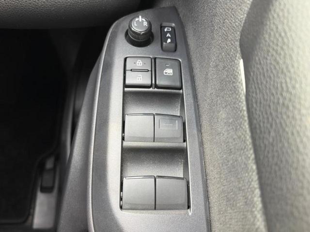 ヤリス ハイブリッドZ 保証書/ディスプレイオーディオ+ナビ/衝突安全装置/シートヒーター 前席/パノラミックビューモニター/車線逸脱防止支援システム/パーキングアシスト バックガイド 衝突被害軽減システム 全周囲カメラ(31枚目)