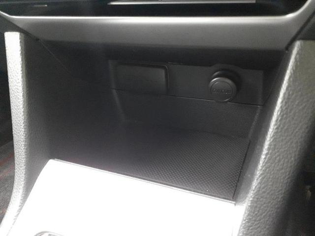 レヴォーグ 4WD1.6GT-Sアイサイトプラウドエディション 保証書/純正 SDナビ/アイサイト/車線逸脱防止支援システム/パーキングアシスト バックガイド/ヘッドランプ LED/Bluetooth接続/ETC/EBD付ABS/横滑り防止装置 バックカメラ(26枚目)