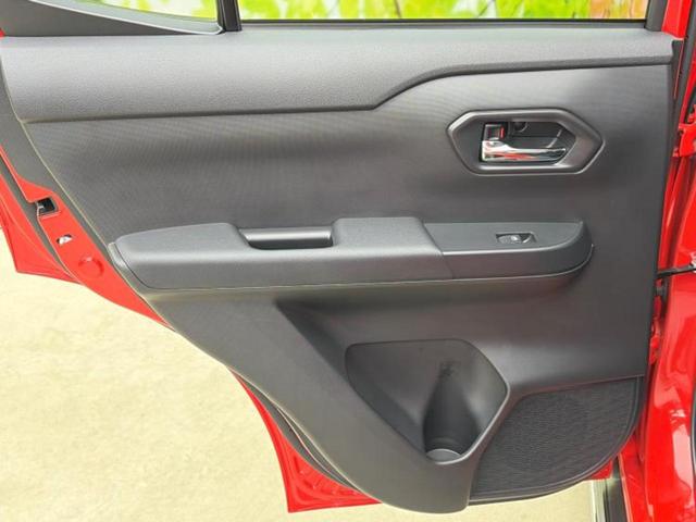 ロッキー プレミアムG HEV 純正エアロ/純正 9インチ メモリーナビ/スマートアシスト(トヨタ・ダイハツ)/シートヒーター/パノラマモニター/車線逸脱防止支援システム/ドライブレコーダー 純正/ヘッドランプ LED 全周囲カメラ(23枚目)