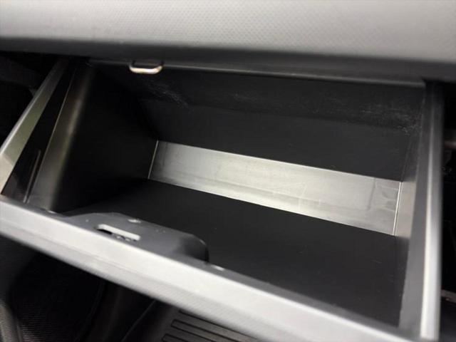 ロッキー プレミアムG HEV 純正エアロ/純正 9インチ メモリーナビ/スマートアシスト(トヨタ・ダイハツ)/シートヒーター/パノラマモニター/車線逸脱防止支援システム/ドライブレコーダー 純正/ヘッドランプ LED 全周囲カメラ(24枚目)