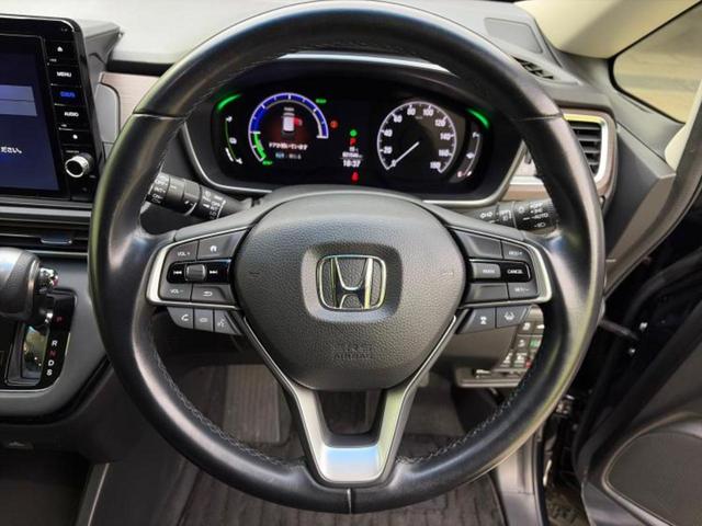 オデッセイハイブリッド eHEVアブソルート・EX 保証書/純正 10インチ SDナビ/ホンダセンシング/両側電動スライドドア/シートヒーター/マルチビューカメラシステム/車線逸脱防止支援システム/シート ハーフレザー 衝突被害軽減システム 電動シート(16枚目)