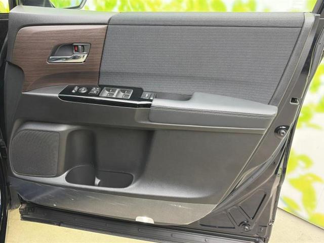 オデッセイハイブリッド eHEVアブソルート・EX 保証書/純正 10インチ SDナビ/ホンダセンシング/両側電動スライドドア/シートヒーター/マルチビューカメラシステム/車線逸脱防止支援システム/シート ハーフレザー 衝突被害軽減システム 電動シート(22枚目)