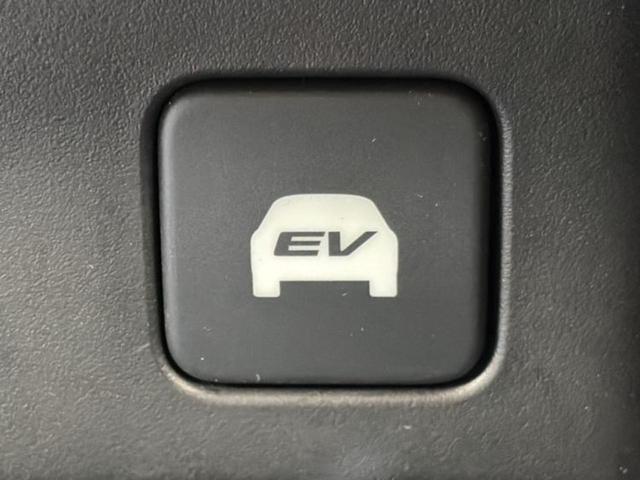 オデッセイハイブリッド eHEVアブソルート・EX 保証書/純正 10インチ SDナビ/ホンダセンシング/両側電動スライドドア/シートヒーター/マルチビューカメラシステム/車線逸脱防止支援システム/シート ハーフレザー 衝突被害軽減システム 電動シート(42枚目)