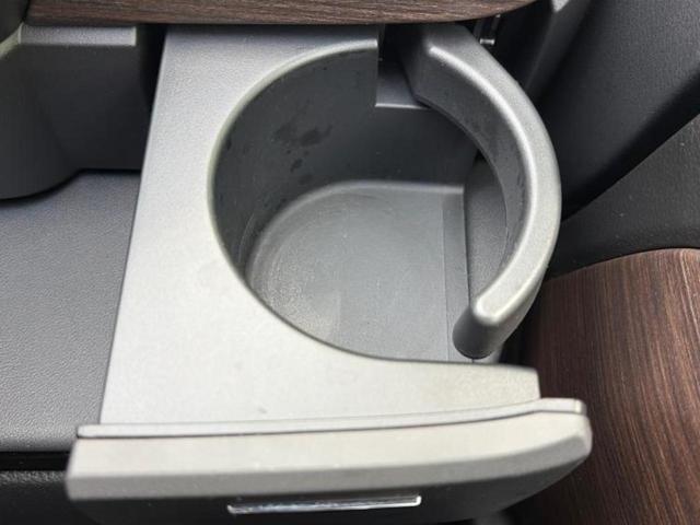 オデッセイハイブリッド eHEVアブソルート・EX 保証書/純正 10インチ SDナビ/ホンダセンシング/両側電動スライドドア/シートヒーター/マルチビューカメラシステム/車線逸脱防止支援システム/シート ハーフレザー 衝突被害軽減システム 電動シート(48枚目)