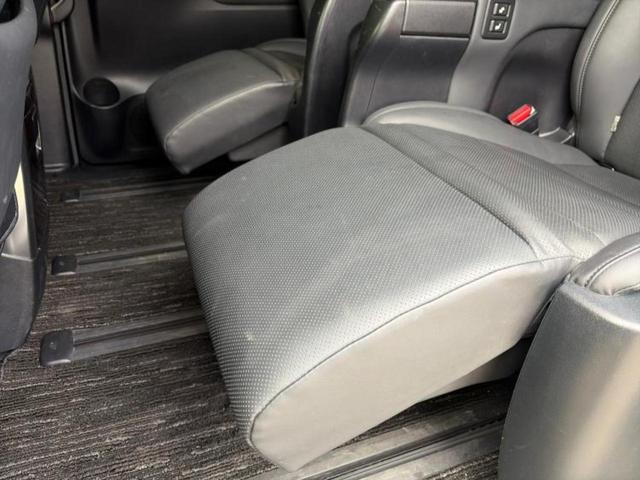 アルファード Ｓ　Ｃパッケージ　新品タイヤ／純正エアロ／保証書／ディスプレイオーディオ＋ナビ９インチ／デジタルインナーミラー／トヨタセーフティセンス／両側電動スライドドア／シートヒーター　前席／車線逸脱防止支援システム　フルエアロ（26枚目）