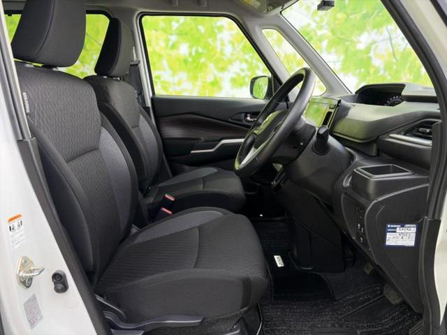 ソリオバンディット バンディットハイブリッドMV 新品タイヤ/保証書/純正 9インチ メモリーナビ/デュアルカメラブレーキサポート(スズキ)/両側電動スライドドア/シートヒーター 前席/全方位モニター/車線逸脱防止支援システム 全周囲カメラ ドラレコ(4枚目)