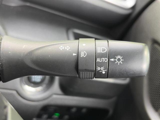 ソリオバンディット バンディットハイブリッドMV 新品タイヤ/保証書/純正 9インチ メモリーナビ/デュアルカメラブレーキサポート(スズキ)/両側電動スライドドア/シートヒーター 前席/全方位モニター/車線逸脱防止支援システム 全周囲カメラ ドラレコ(17枚目)