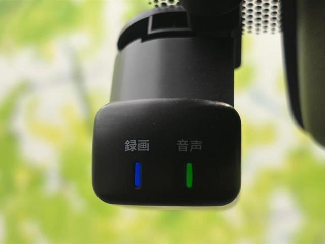 マーチ ボレロ　新品タイヤ／保証書／純正　メモリーナビ／エマージェンシーブレーキ／車線逸脱防止支援システム／ドライブレコーダー　純正／Ｂｌｕｅｔｏｏｔｈ接続／ＥＢＤ付ＡＢＳ／横滑り防止装置／アイドリングストップ（35枚目）