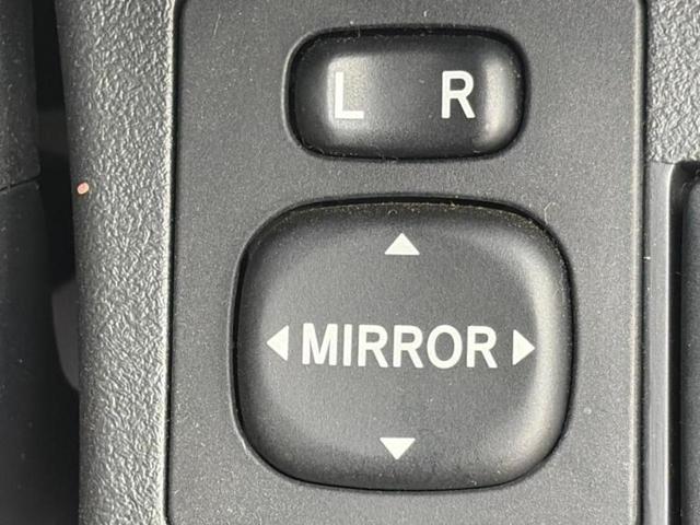 国産車から輸入車まで多様なお客様のニーズのお応えできるように、全国規模で豊富な在庫展開！車のことならＷＥＣＡＲＳへ！