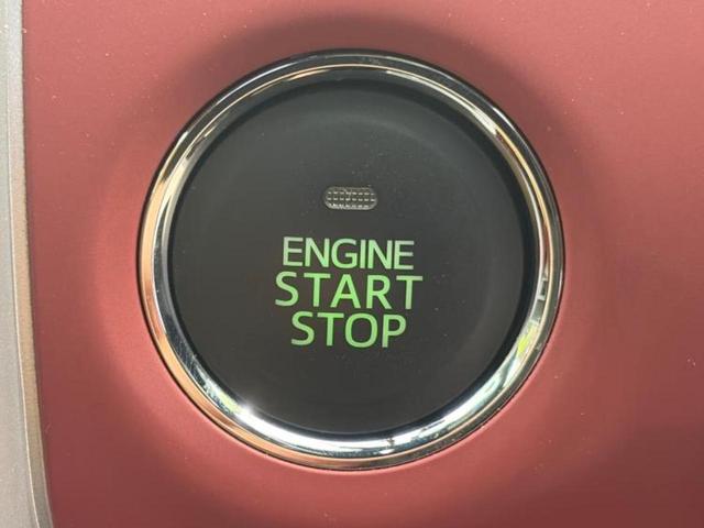 ＷＥＣＡＲＳでは各商談席に大型モニターをご用意しております！見やすい大画面でゆったりと全国の在庫をご覧いただけます！是非ご来店お待ちしております！