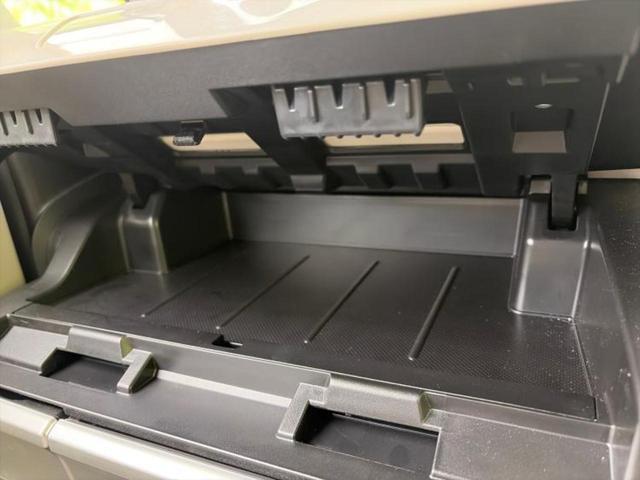 ＷＥＣＡＲＳでは登録（届出）済未使用車や走行距離１万ｋｍ未満の在庫車も多数ご用意しております！状態は良いものが良いけど、新車は高いな・・・そんなお客様にオススメです！