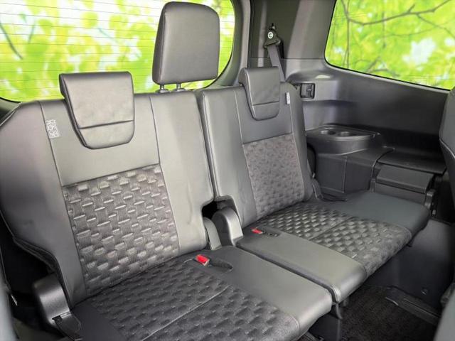 ヴォクシー S-Z 純正エアロ/保証書/ディスプレイオーディオ+ナビ10.5インチ/フリップダウンモニター 純正 14インチ/トヨタセーフティセンス/両側電動スライドドア/シートヒーター 前席 衝突被害軽減システム(6枚目)